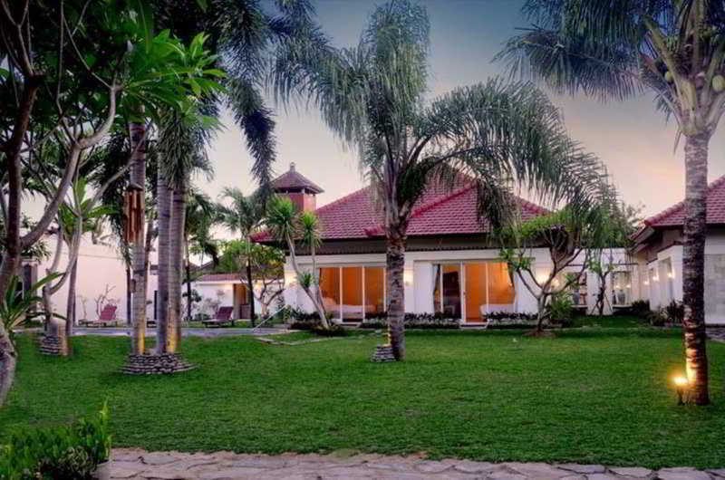 Bali Breezz Hotel Jimbaran Exterior foto